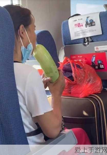17C 吃瓜:吃瓜群众的乐趣:围观热议,享受生活小确幸