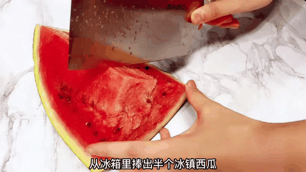黑料网吃瓜:“黑料网新动态:吃瓜群众的八卦盛宴全记录!”